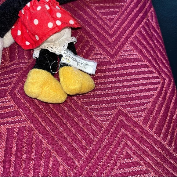 Mickey and Minnie Mouse plush lot chained together 5” - Picture 3 of 3